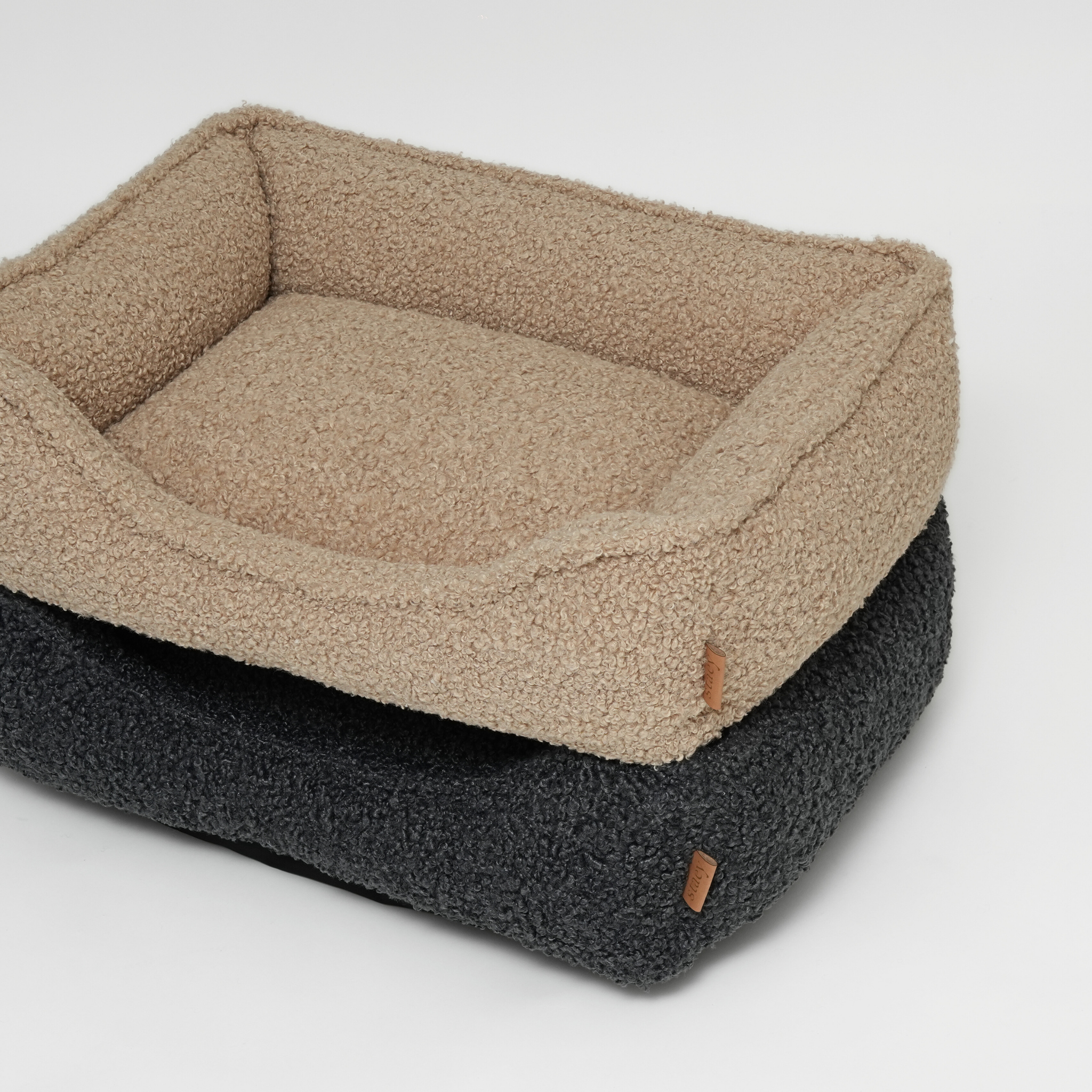 Tora Dog Bed | Storm Curly
