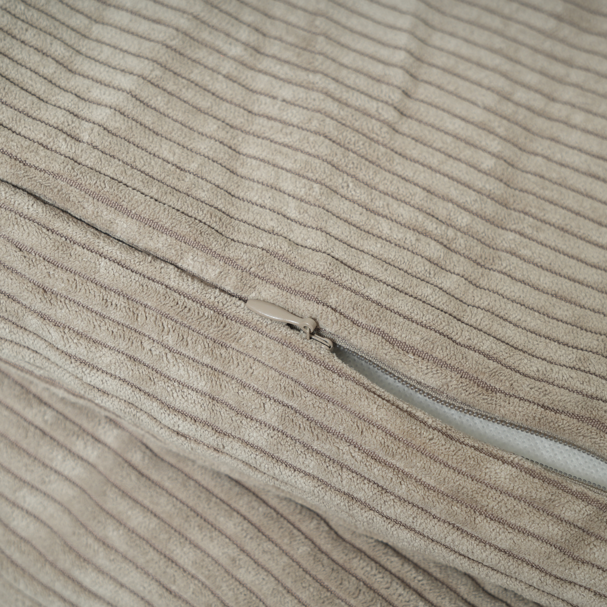 Vera Dog Bed | Dune Corduroy