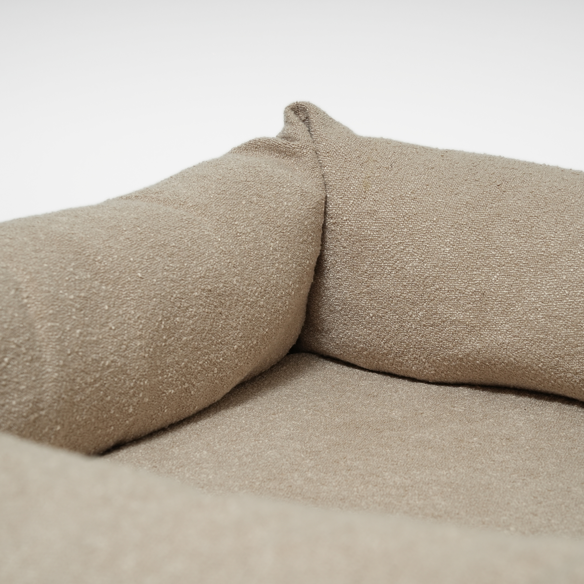 Vera Dog Bed | Oat Bouclé