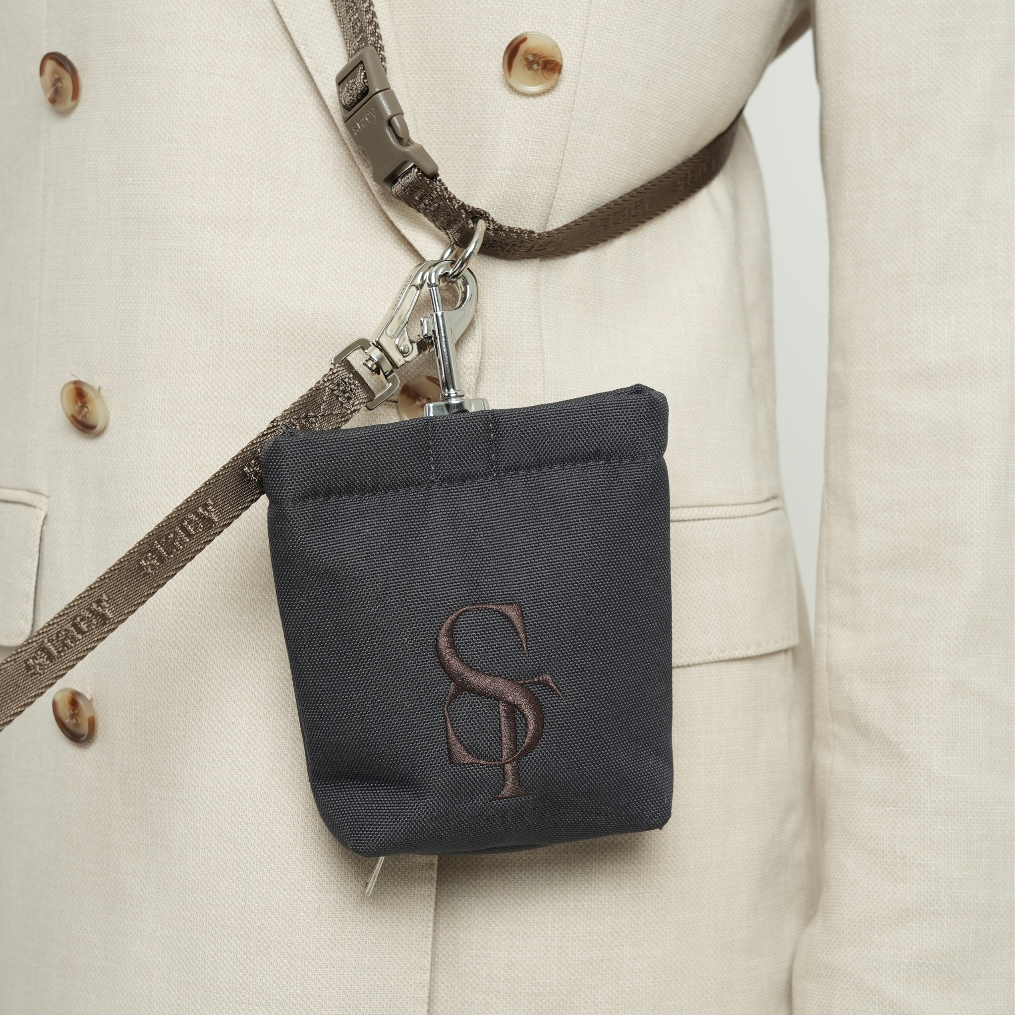 Elma Active Treat Bag w. Waste Bag Holder | Storm