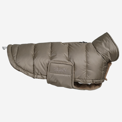 Manteau pour chien matelassé Nora coloris Taupe, avec sangle ventrale réglable, vue de profil